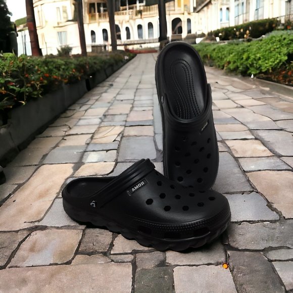 Amoji Unisex Garden Clogs Womens Size 16/Mens Size 14.5 Black Like New - Picture 1 of 2